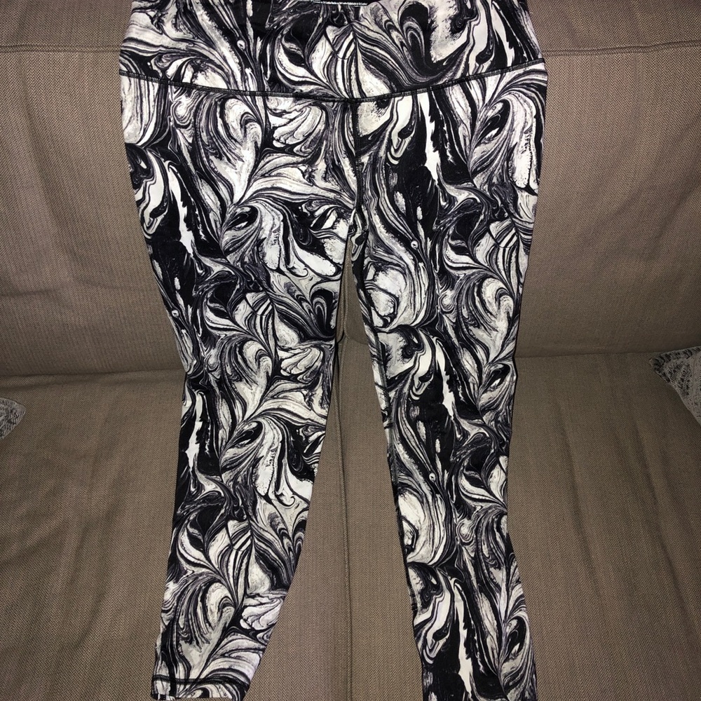 Victorias Secret sports tights